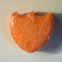 DrugsData.org (was EcstasyData): Test Details : Result #3706 - Dom Perignon  Orange, 3706 (m)